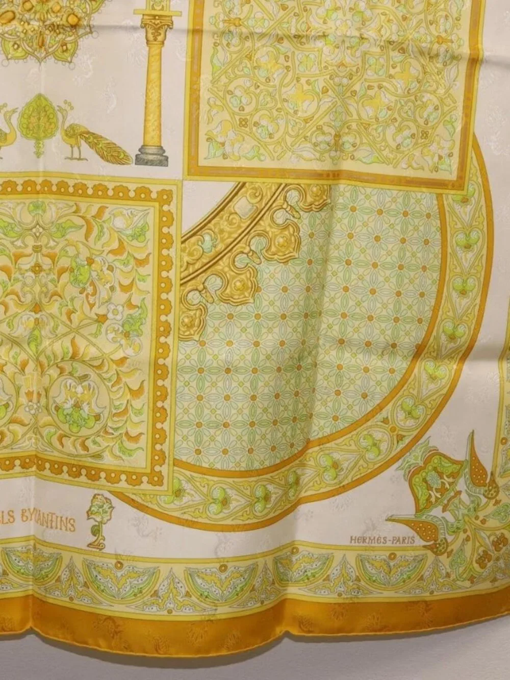 HERMES Carre 90 Scarf 